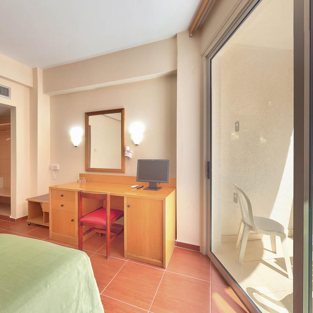 Flamingo Beach Hotel Larnaca Eksteriør billede