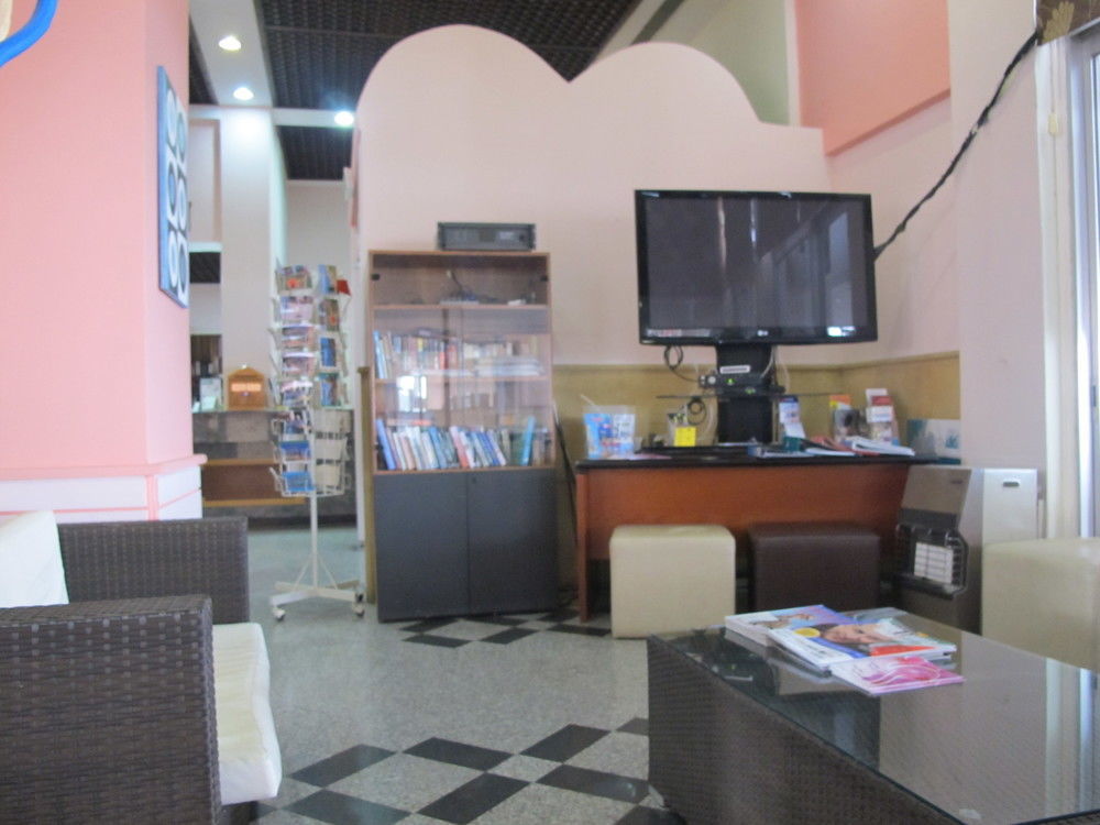 Flamingo Beach Hotel Larnaca Eksteriør billede