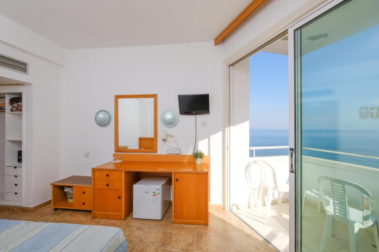 Flamingo Beach Hotel Larnaca Eksteriør billede